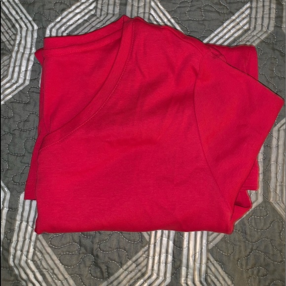 Solid Color Top - Picture 3 of 3